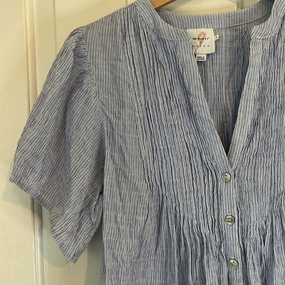 The Nines by Hatch | Smocked Flowy Blouse M Short Sleeve Maternity Pregnancy - Picture 3 of 9